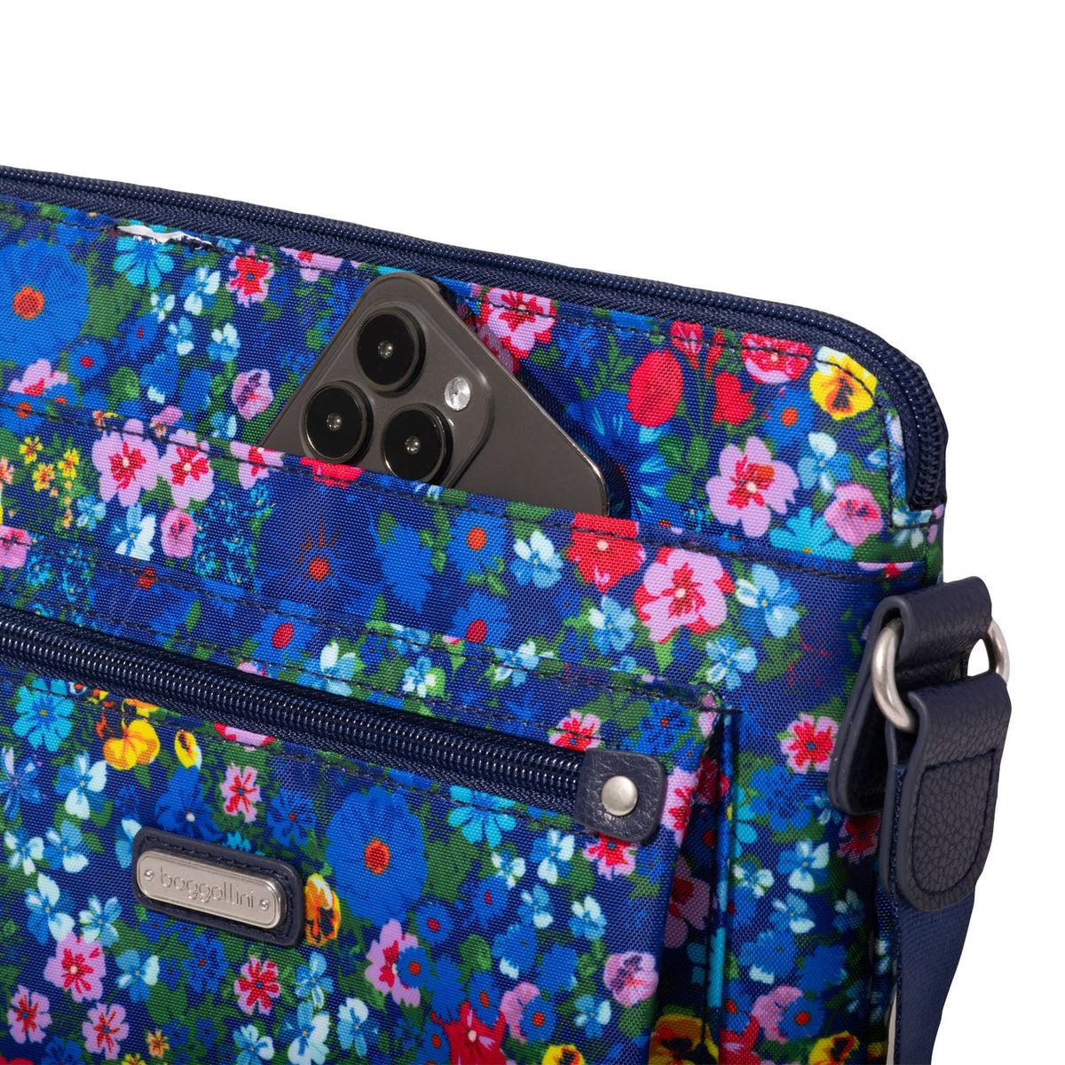 True Classic Go Bagg With RFID Wristlet