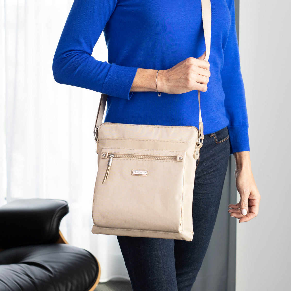 True Classic Go Bagg With RFID Wristlet